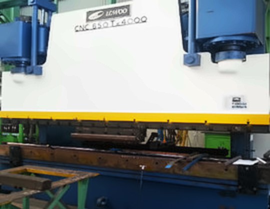 Press Brake 장비 사진
